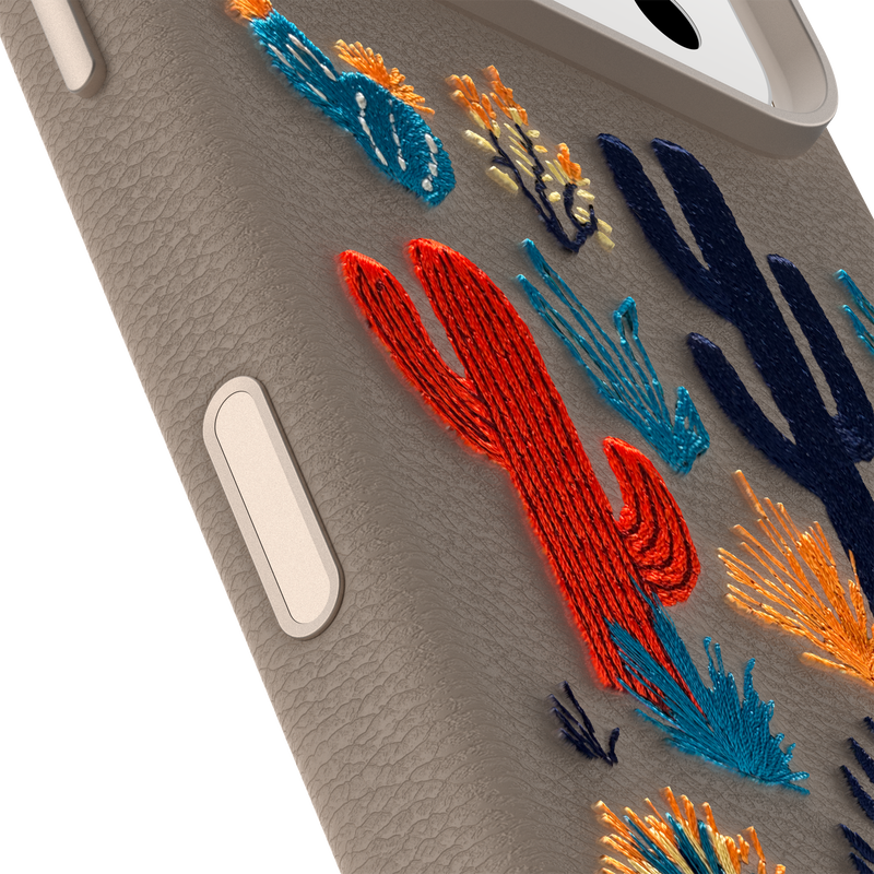 product image 3 - iPhone 17 Pro Hoesje Symmetry Series Cactus Leather Embroidery