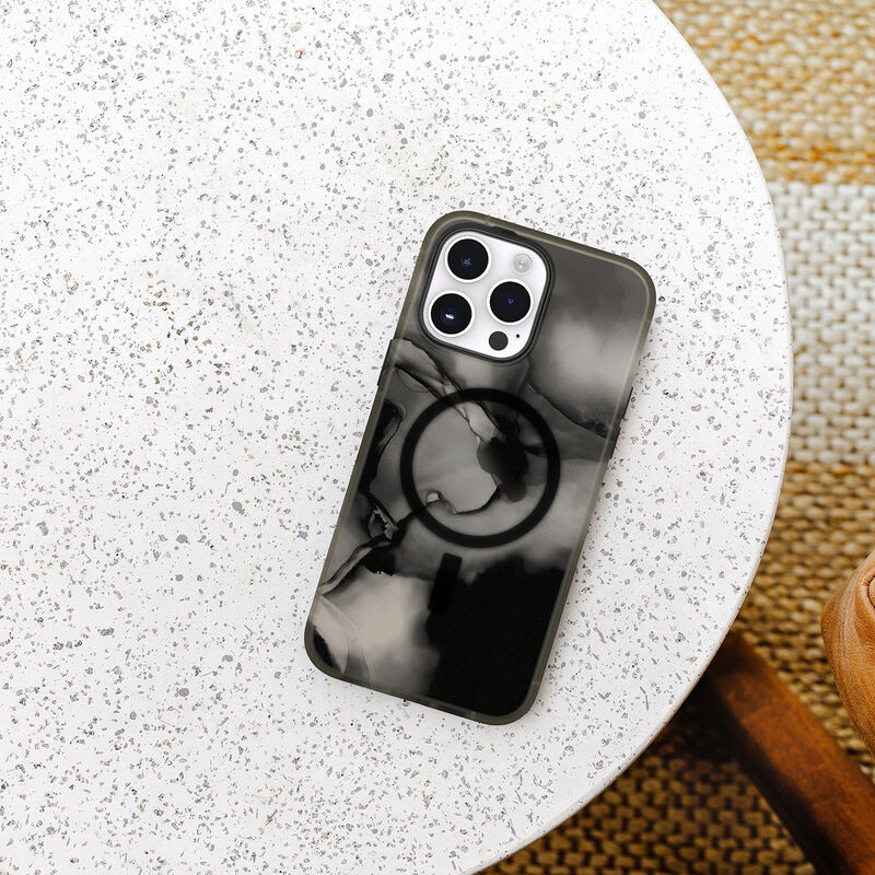 product image 4 - iPhone 14 Pro Max Hoesje Figura Series